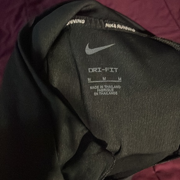 nike hoodie - Picture 3 of 3